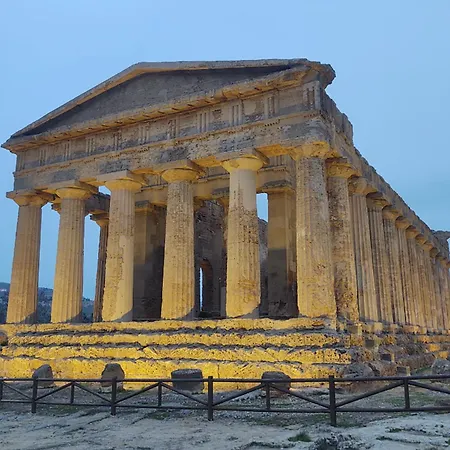 Atelier Terenzio, 24h Check In 리카타